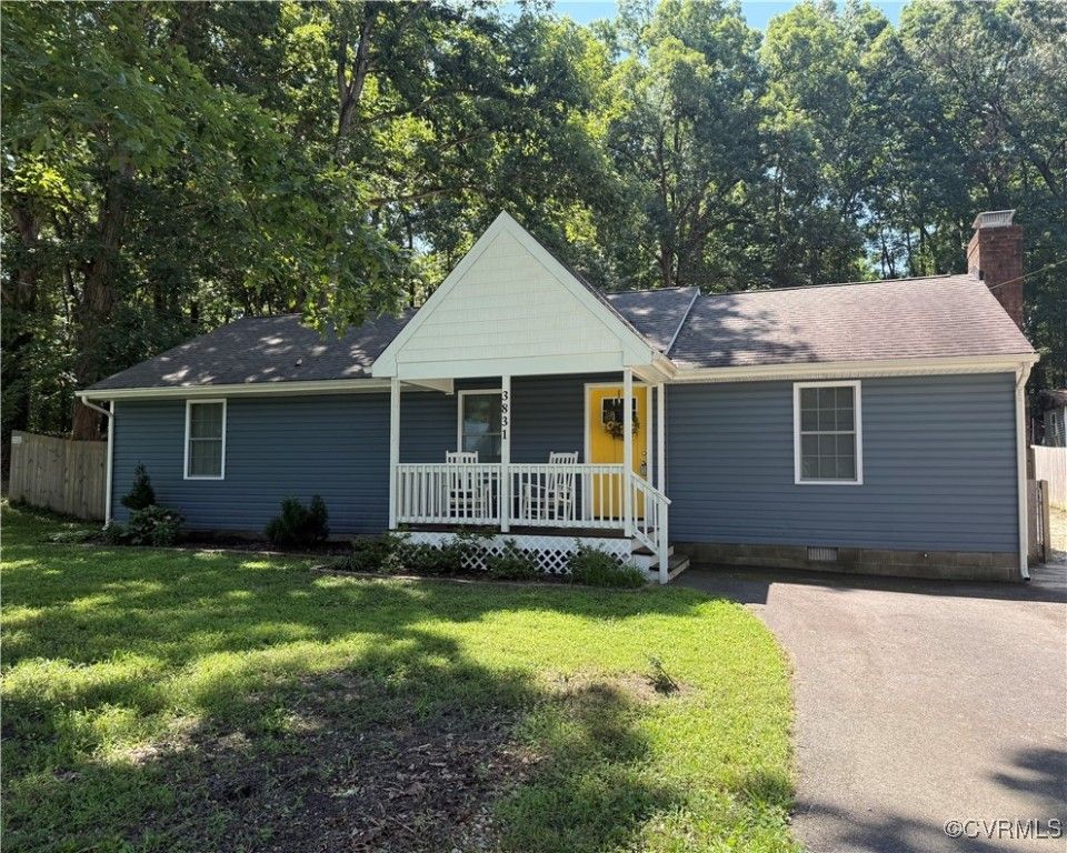 3831 Wood Dale Rd, Chester, VA 23831