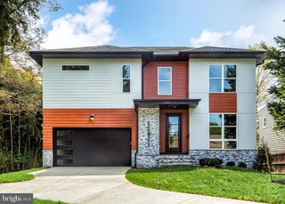 6645 HALLWOOD AVE, Falls Church, VA 22046