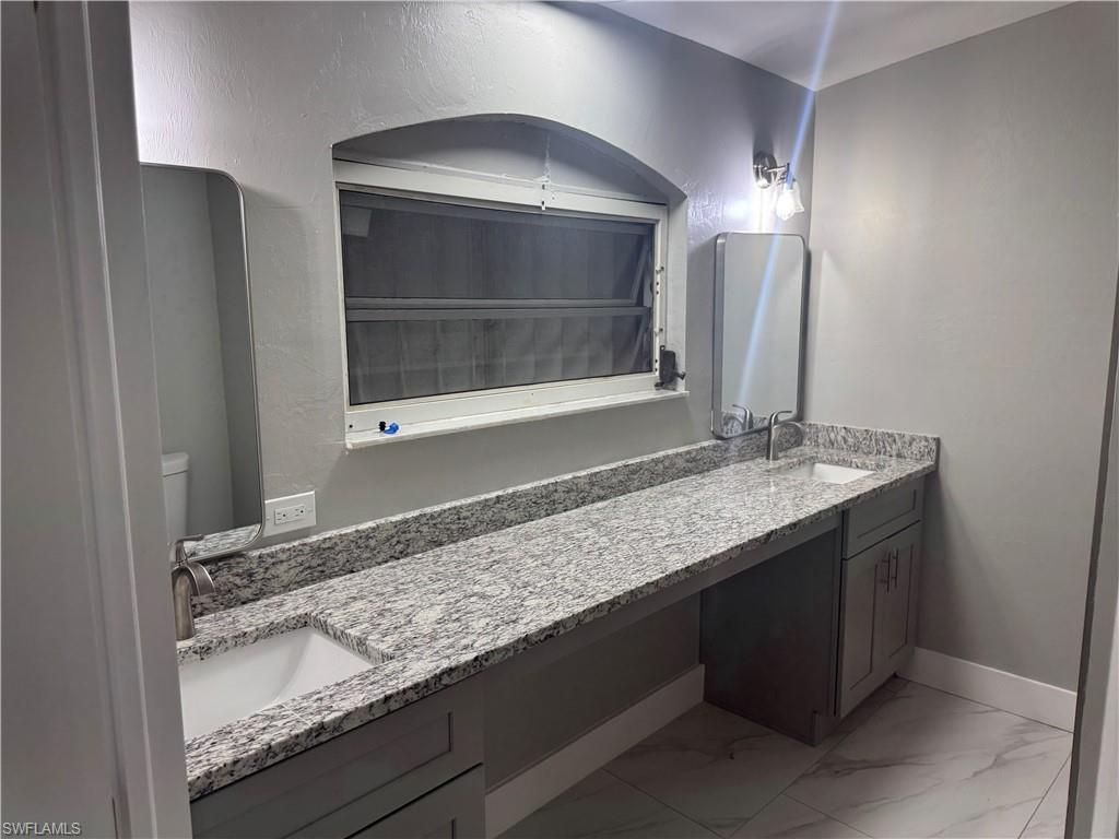 2400 Barcelona AVE, FORT MYERS, FL 33905 — photo 3