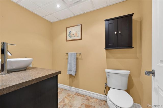 538 Pine Street, Wyandotte, MI 48192