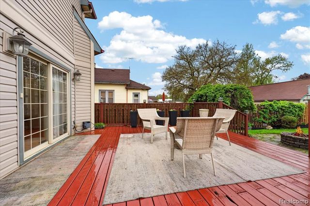 538 Pine Street, Wyandotte, MI 48192