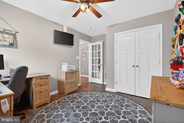124 LOBELL RD, Abbottstown, PA 17301