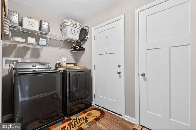 124 LOBELL RD, Abbottstown, PA 17301