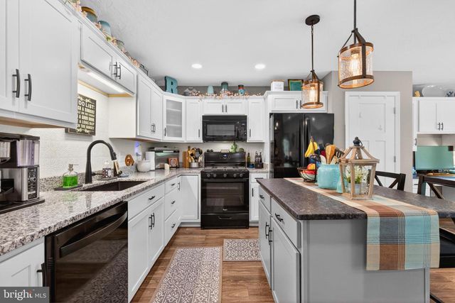 124 LOBELL RD, Abbottstown, PA 17301