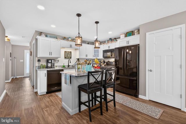 124 LOBELL RD, Abbottstown, PA 17301