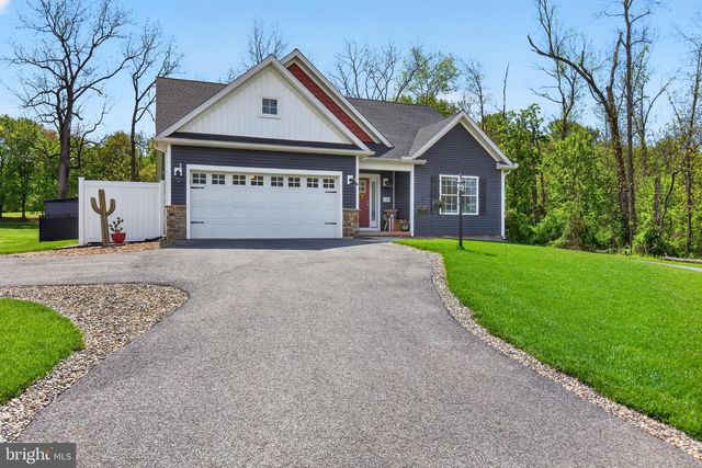 124 LOBELL RD, Abbottstown, PA 17301