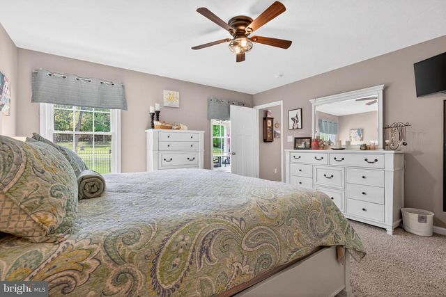 124 LOBELL RD, Abbottstown, PA 17301