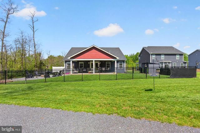 124 LOBELL RD, Abbottstown, PA 17301