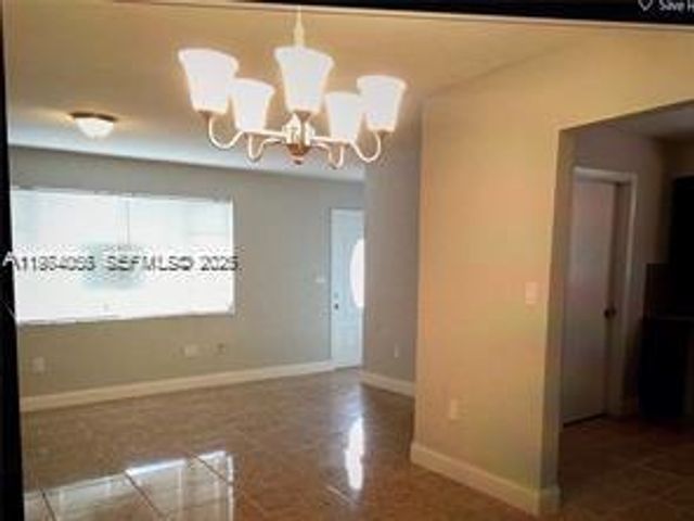 121 NW 188th St, Miami Gardens, FL 33169