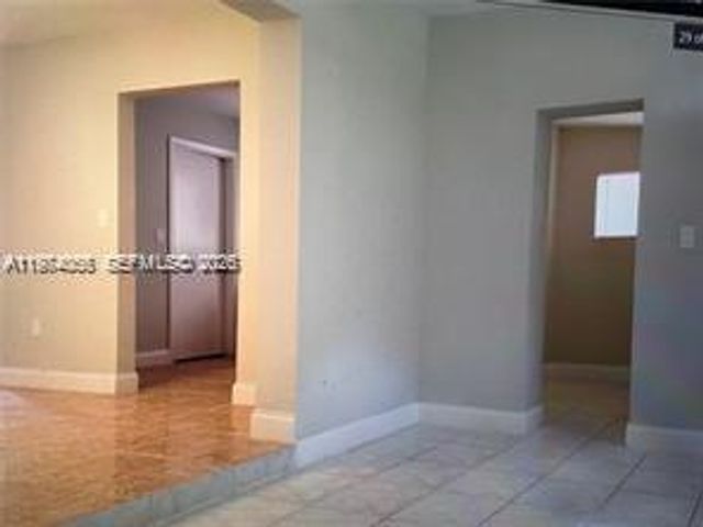 121 NW 188th St, Miami Gardens, FL 33169