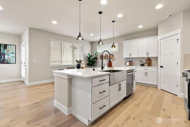 15604 lot 22 SE 257th Place, Covington, WA 98042