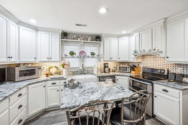 2972 Cainsville Rd, Lebanon, TN 37090