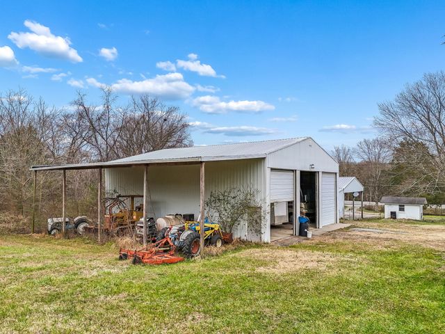 2972 Cainsville Rd, Lebanon, TN 37090