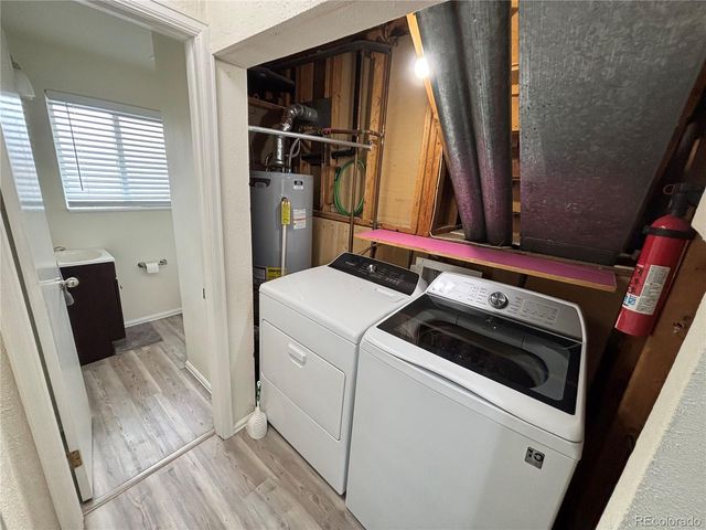 950 S Waco Way, Aurora, CO 80017