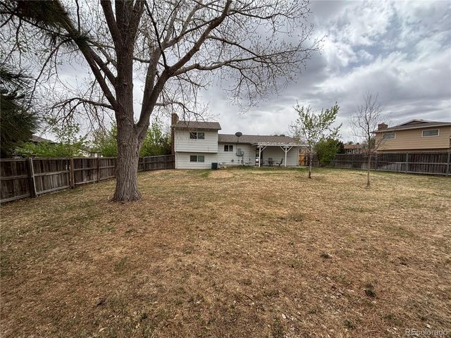 950 S Waco Way, Aurora, CO 80017