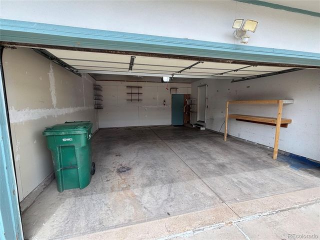 950 S Waco Way, Aurora, CO 80017