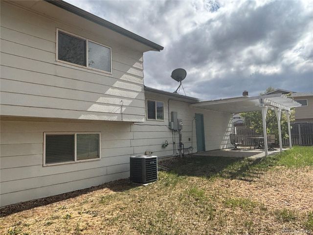 950 S Waco Way, Aurora, CO 80017