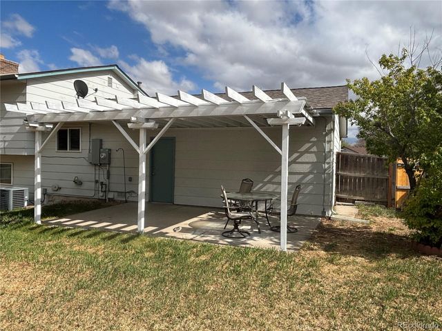 950 S Waco Way, Aurora, CO 80017