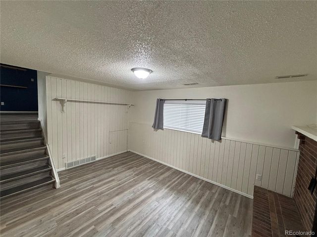 950 S Waco Way, Aurora, CO 80017