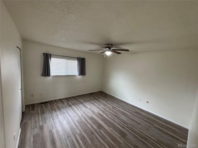 950 S Waco Way, Aurora, CO 80017