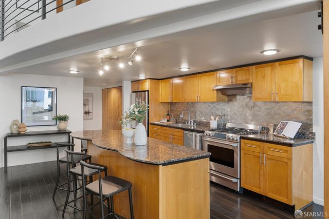 18 Lansing Street 402, San Francisco, CA 94105