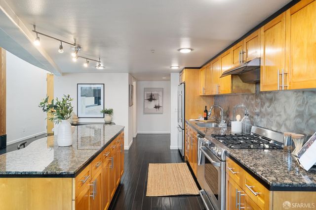 18 Lansing Street 402, San Francisco, CA 94105