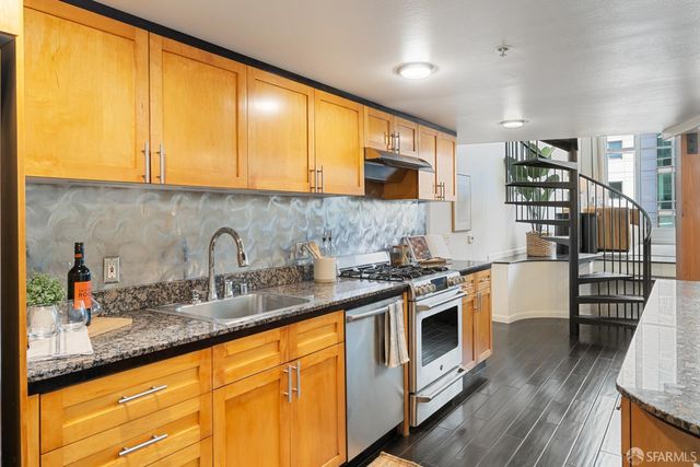18 Lansing Street 402, San Francisco, CA 94105