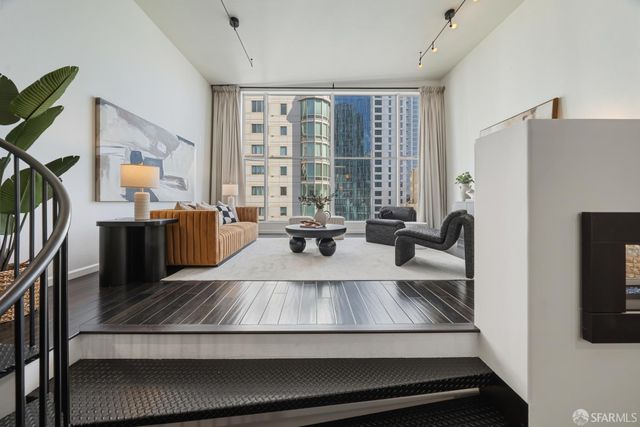 18 Lansing Street 402, San Francisco, CA 94105