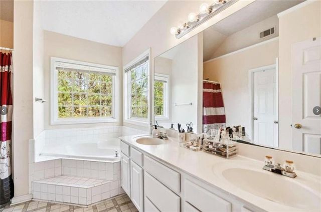 668 SAVANNAH ROSE Way, Lawrenceville, GA 30045