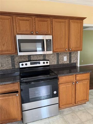 668 SAVANNAH ROSE Way, Lawrenceville, GA 30045