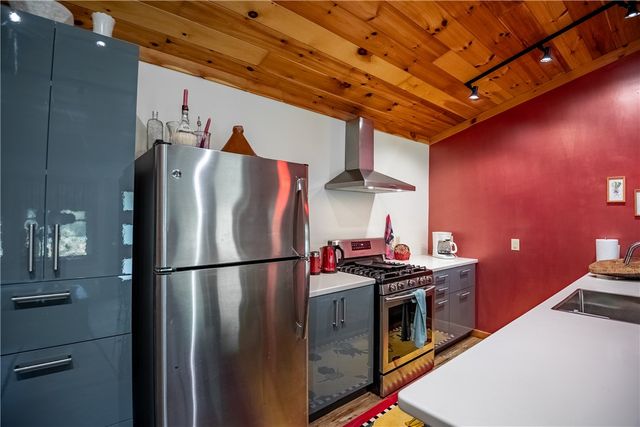 470 Truitt Rd, Scrubgrass Twp, PA 16374