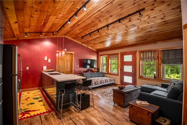 470 Truitt Rd, Scrubgrass Twp, PA 16374