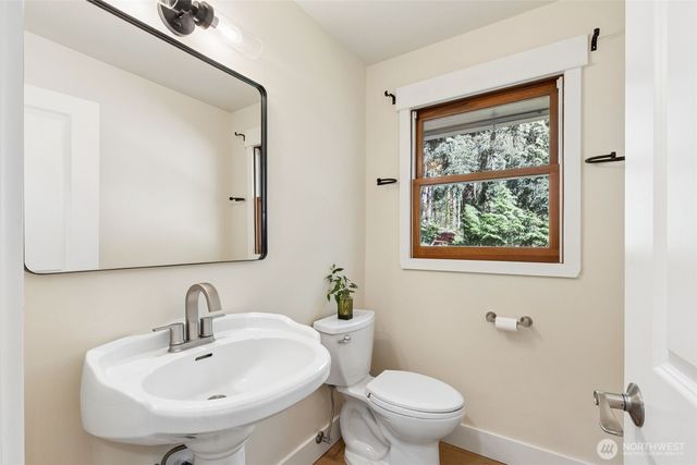 7238 Lakemont Boulevard SE, Bellevue, WA 98006
