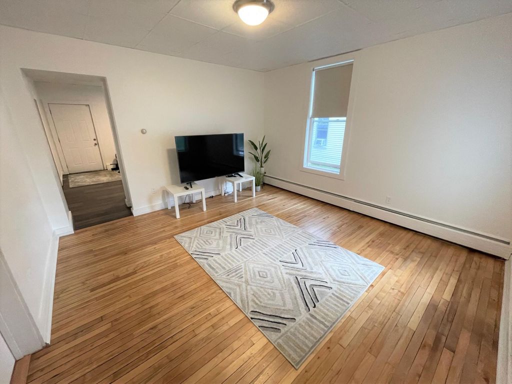 143 Oak Street, Lewiston, ME 04240 — photo 5
