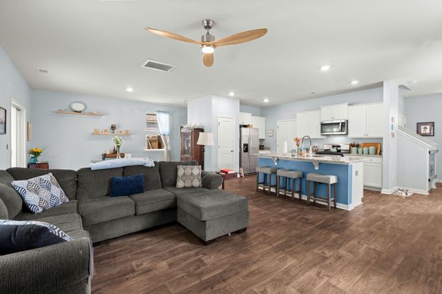 141 Lagoona Drive, Summerville, SC 29483