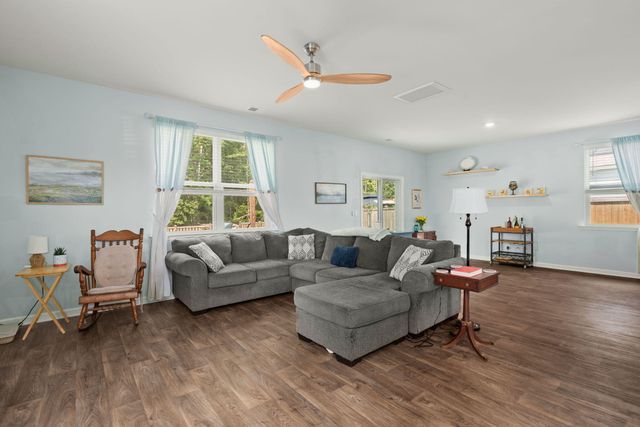 141 Lagoona Drive, Summerville, SC 29483