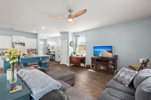141 Lagoona Drive, Summerville, SC 29483