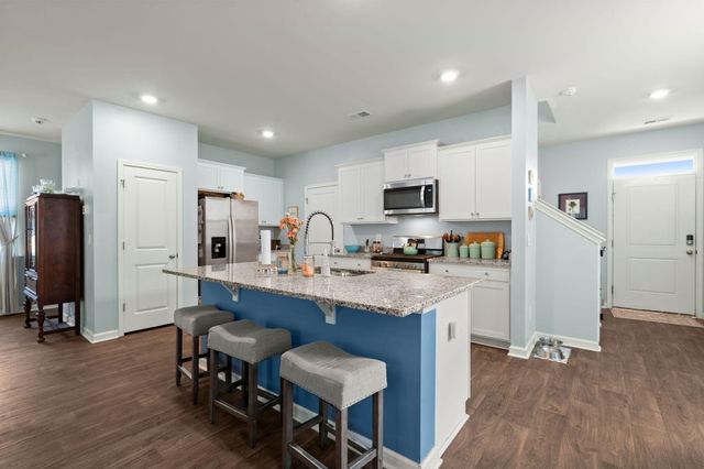 141 Lagoona Drive, Summerville, SC 29483