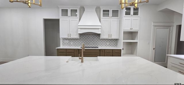 221 Brookside Dr, Hideaway, TX 75771