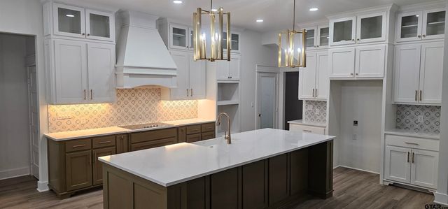 221 Brookside Dr, Hideaway, TX 75771