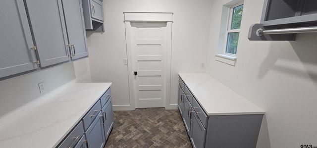 221 Brookside Dr, Hideaway, TX 75771