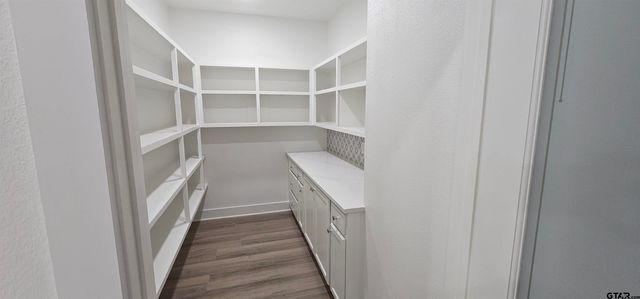 221 Brookside Dr, Hideaway, TX 75771