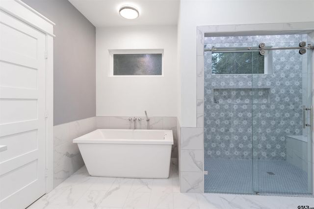 221 Brookside Dr, Hideaway, TX 75771