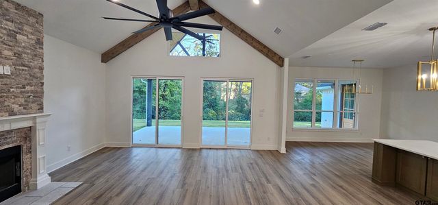 221 Brookside Dr, Hideaway, TX 75771