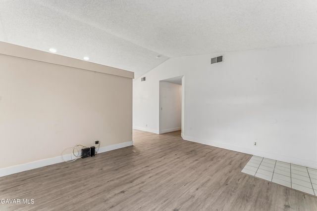 1325 Bradford Avenue, Rosamond, CA 93560