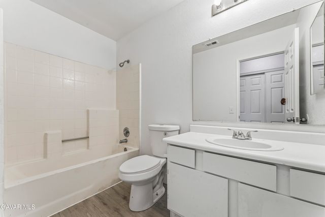 1325 Bradford Avenue, Rosamond, CA 93560