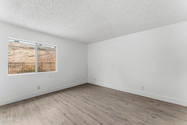 1325 Bradford Avenue, Rosamond, CA 93560