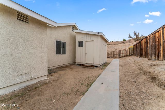 1325 Bradford Avenue, Rosamond, CA 93560