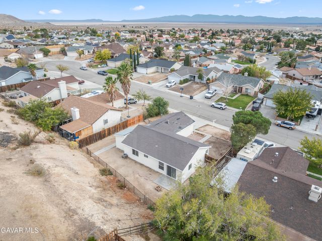 1325 Bradford Avenue, Rosamond, CA 93560