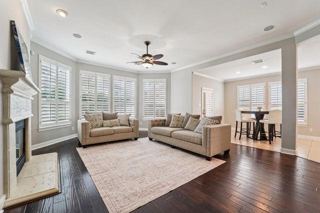 1611 Hill Spring Drive, Sugar Land, TX 77479